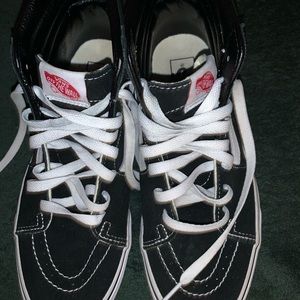 High-top Vans: Off the Wall ‼️ OPEN TO NEGOTIATION